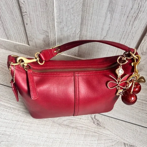 Vintage Coach Hampton Demi Legacy Cherry Red Shoulder Bag - Picture 7 of 12